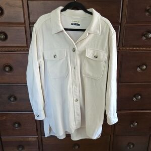 Women's Magellan Soft Overshirt Size Large Cream color. NWOT